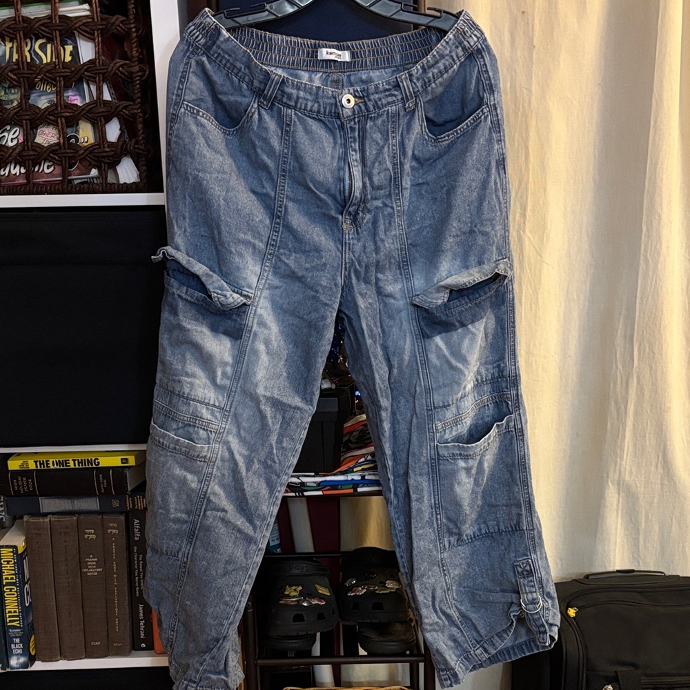 Kensie Jeans Denim Blue Cargo Capris for Women